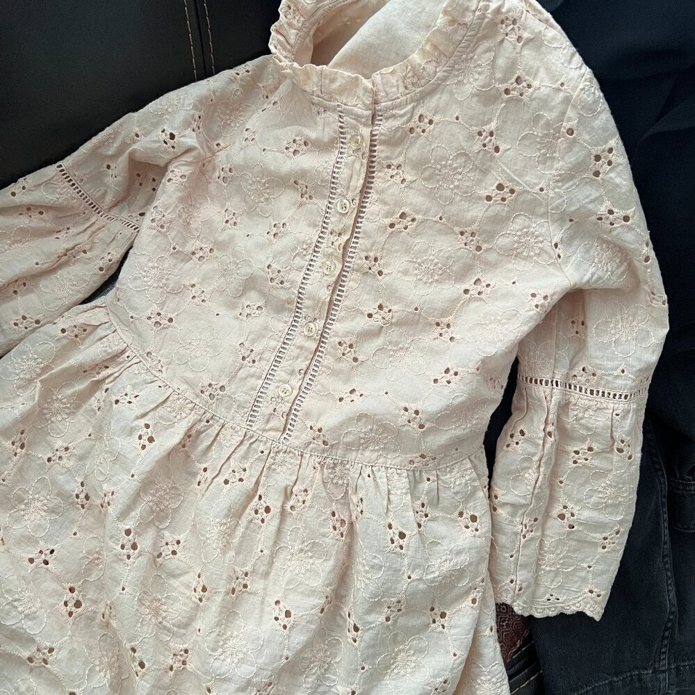 Tea N Rose Eyelet Floral Babydoll Blouse - Picture 4 of 9